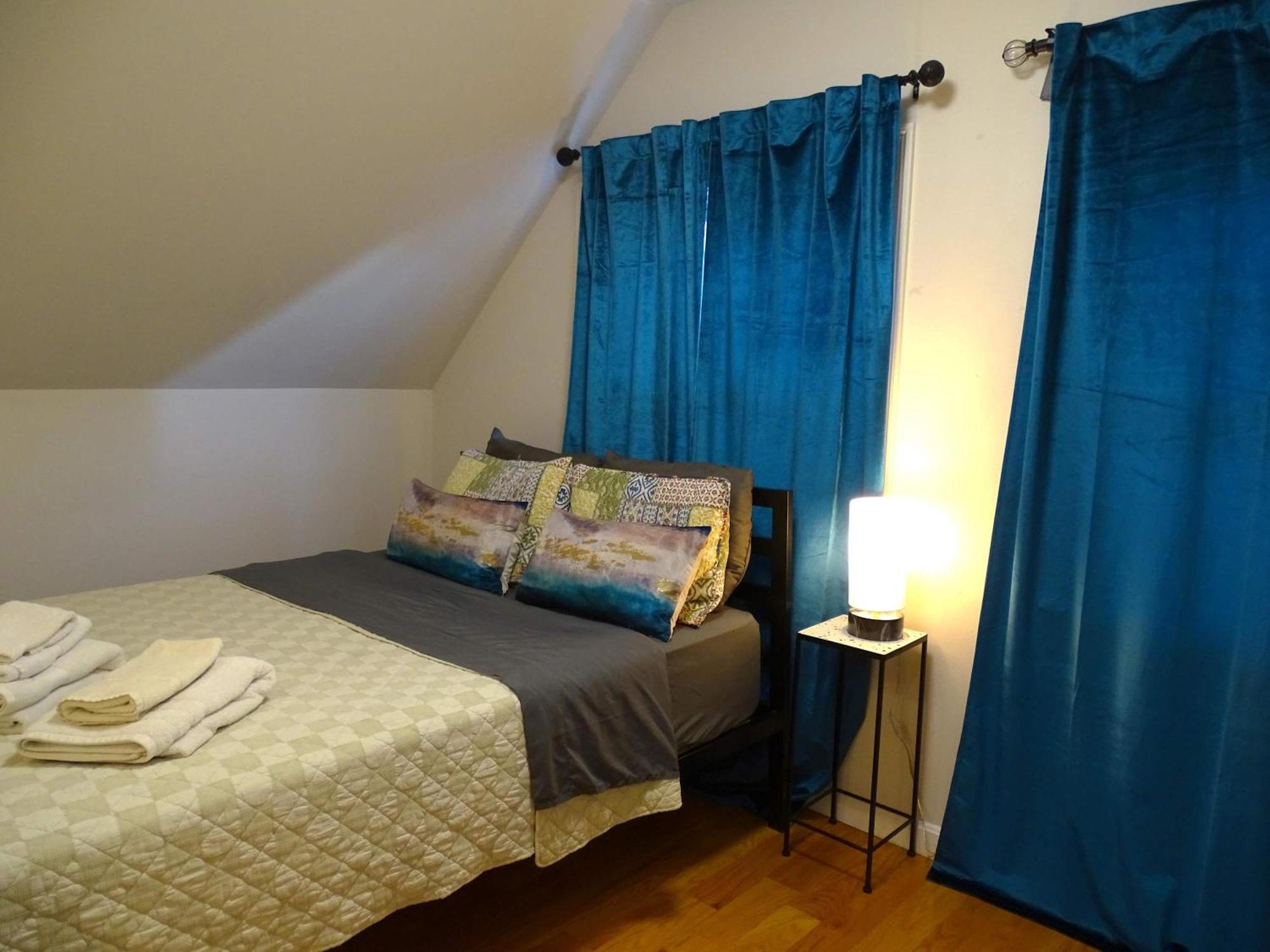 Convenient 2 Bed In A Short Walk To Encore Everett