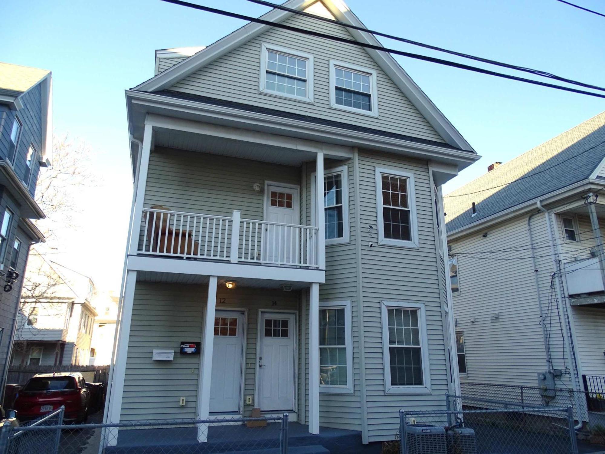 Convenient 2 Bed In A Short Walk To Encore Apartment